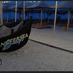 Apartment Dolphin Near Neversea Constanta